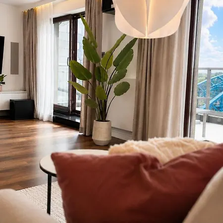 Celna Riverside Prestige 2br Free Parking Apartment *
