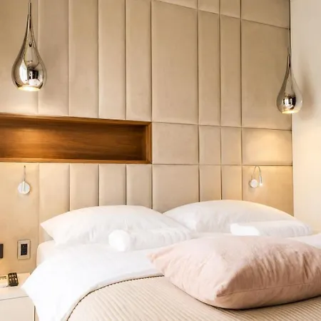 Celna Riverside Prestige 2br Free Parking