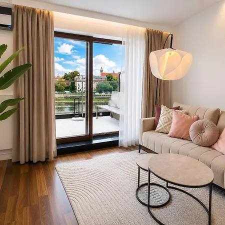 Celna Riverside Prestige 2br Free Parking