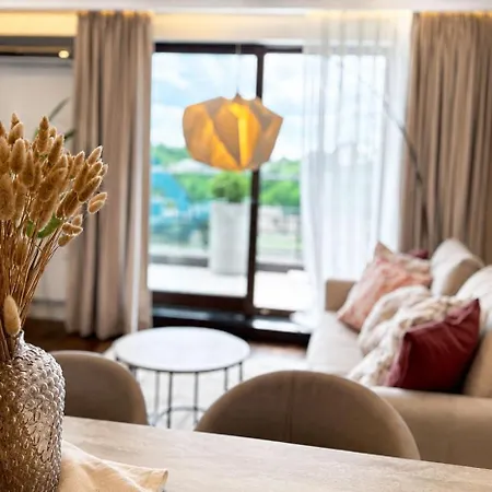 شقة Celna Riverside Prestige 2br Free Parking